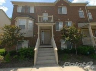 35431 Forest St, Wayne, MI 48184