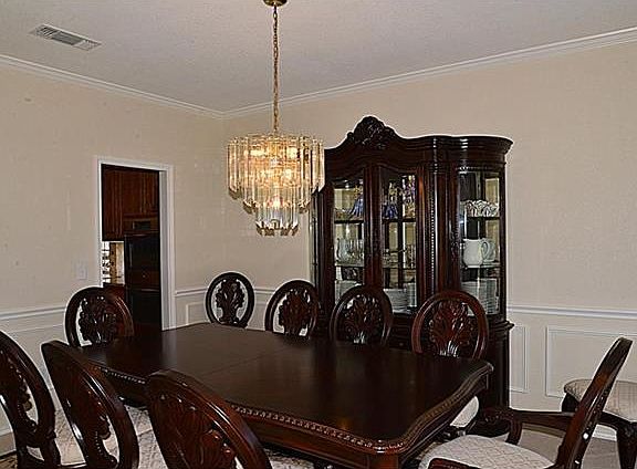 3rd image of 850 Kingwood Ct