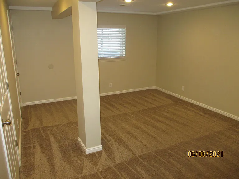 333 E Annalyn Cir — Photo 10