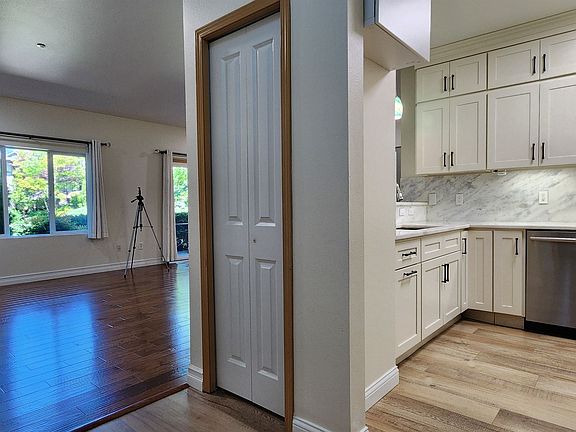 5th image of 1736 10th Ave NE #C103