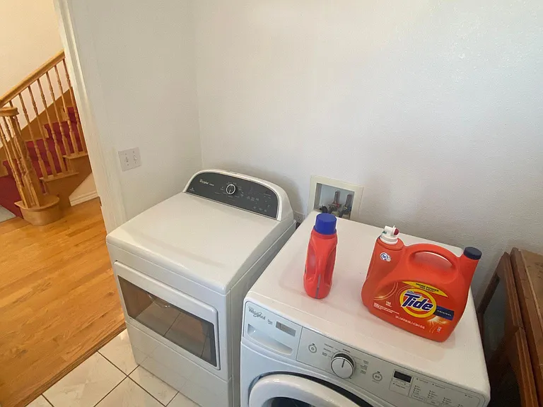 877 Donohoe St #B — Photo 5