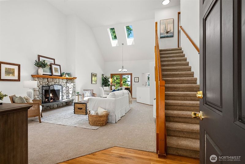 4th image of 10109 NE Knight Road