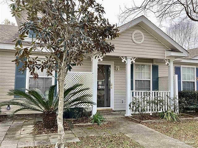 1st image of 2470 Trailwood Dr #1