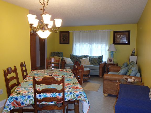 4th image of 1755 Papaya Dr W