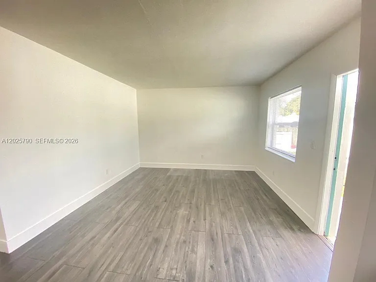 2150 NW 24th St #2 — Photo 9