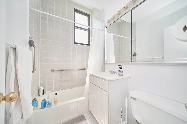 Rented by Living New York | media 9
