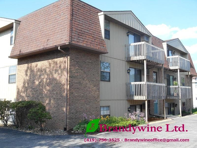 2nd image of 587 Bailey Dr