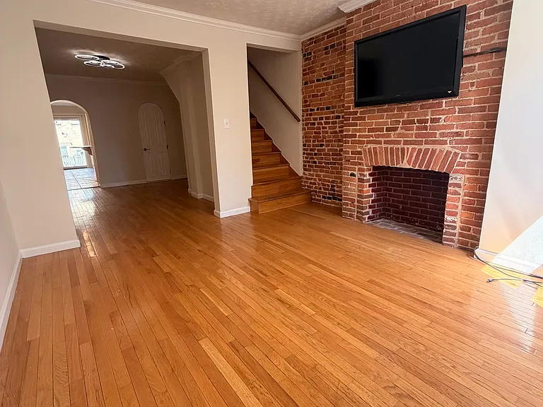 118 E Gittings St — Photo 2