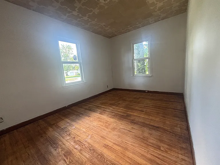 2621 Ravenswood Ct — Photo 13