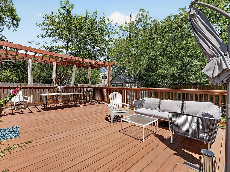 200 E Skyview Rd — Photo 22