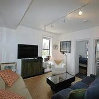 Rented by Compass | media 11