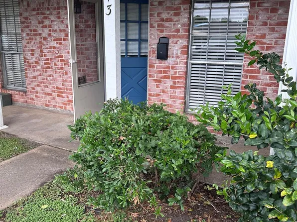 713 S 2nd St #713, La Porte, TX 77571