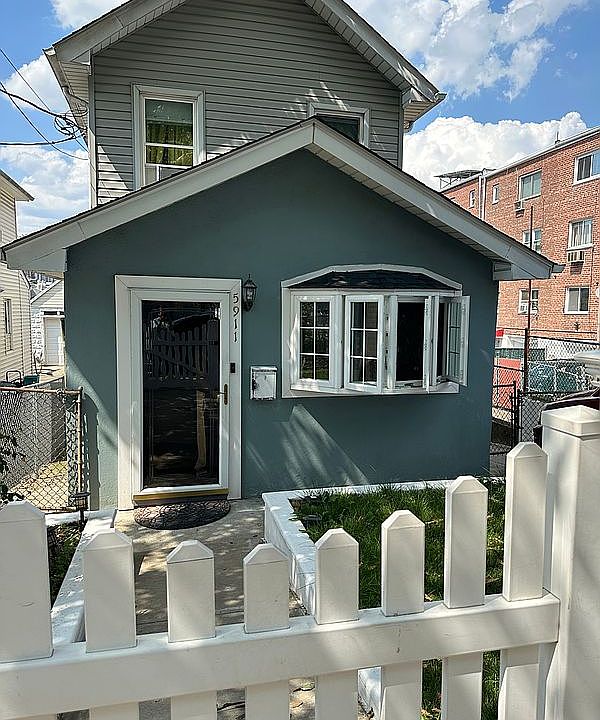 1st image of 5911 Avenue