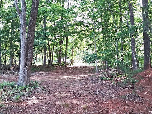 4th image of Sunset Point Dr Lot 6