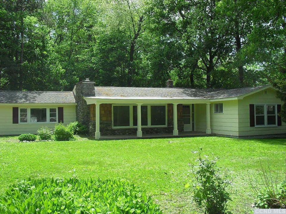 10 Beach Ave, Niverville, NY 12130 Zillow