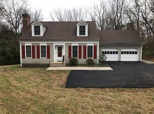 33 Studer Rd, Clinton, NJ 08809