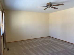 1707 N Belmont Pl, Garden City, KS 67846