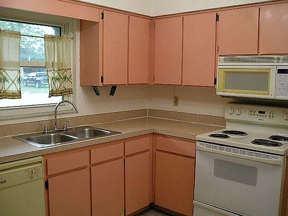 4th image of 7311 Kingsbury Cir