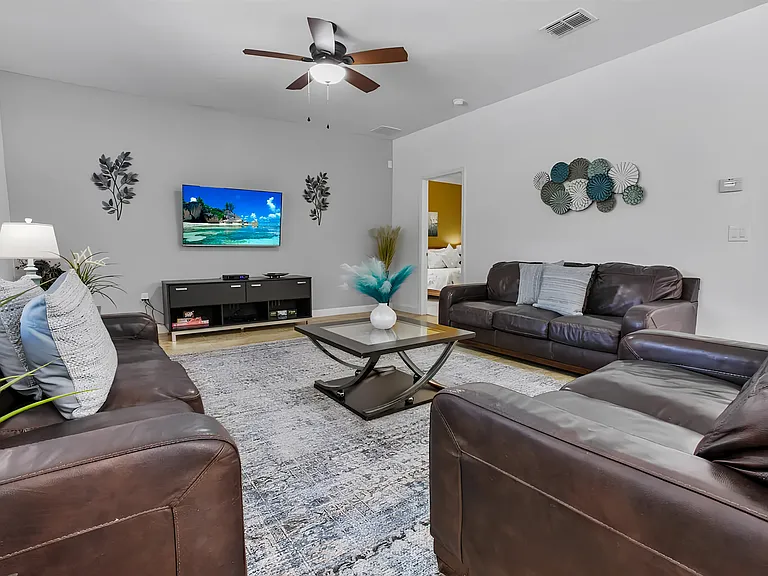 Moon Valley Dr — Photo 8