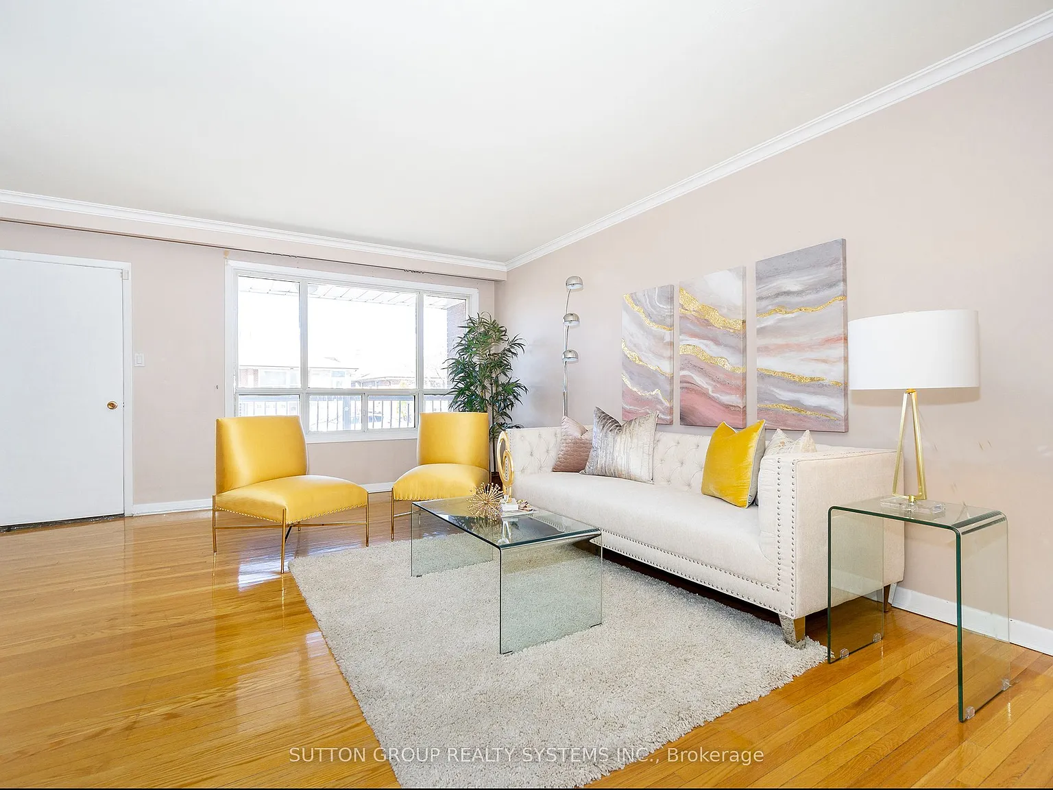 3 bed, $2,900 — Photo 2