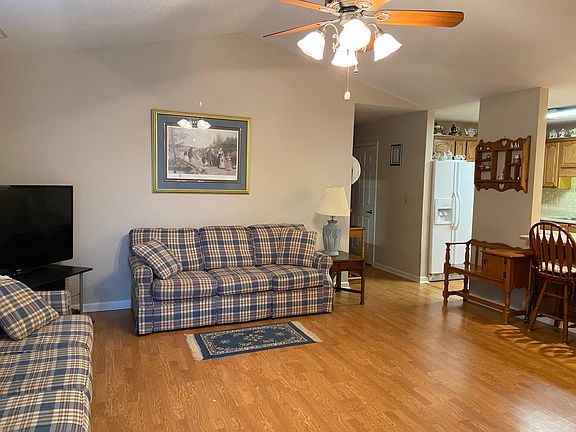 5th image of 1714 Foxtail Ln