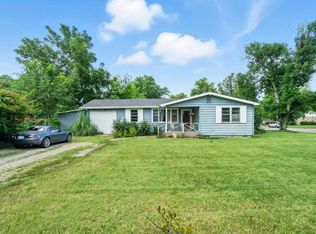 1729 Casement Rd, Manhattan, KS 66502