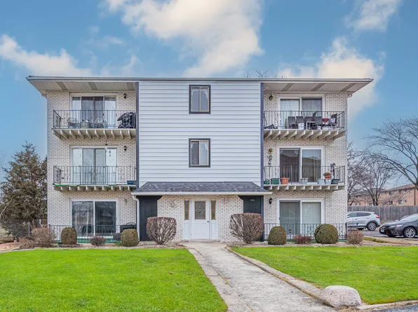 7305 W 85th Pl APT 1B, Bridgeview, IL 60455