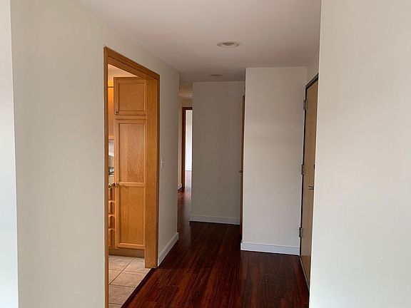 4th image of 609 Prospect St #302