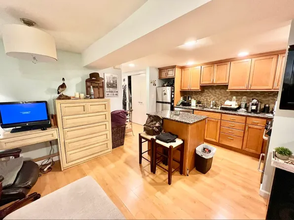 42-07 25th Avenue image 3 of 10