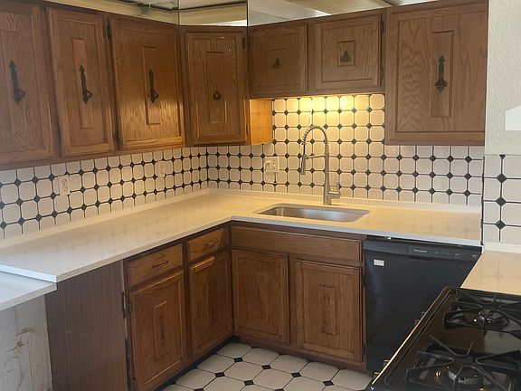 5th image of 8801 Lander St