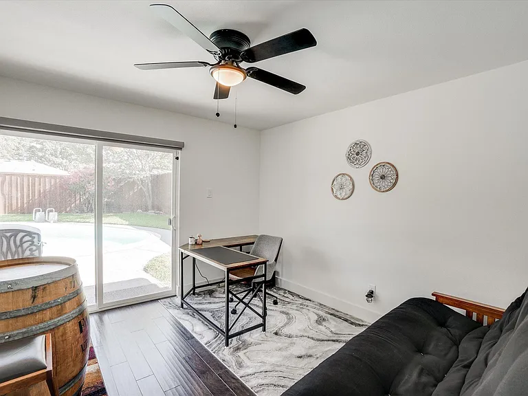 2605 Plateau Dr — Photo 30
