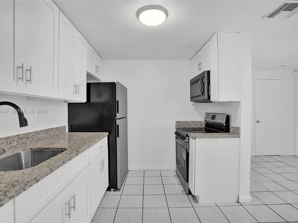 307 NW 11th Ave, Delray Beach, FL 33444