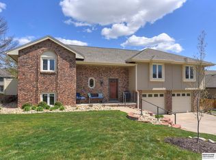 4625 S 154th Cir, Omaha, NE 68137
