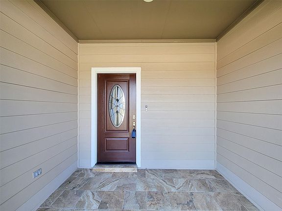 3rd image of 3346 Sumac Dr