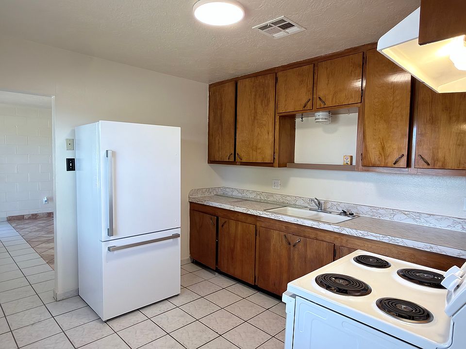 1st image of 6920 Aztec Dr Unit 1
