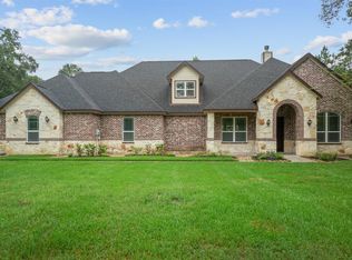 211 Lake Commons Ct, Huffman, TX 77336