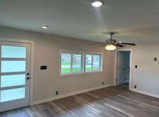 804 11th St, Barling, AR 72923