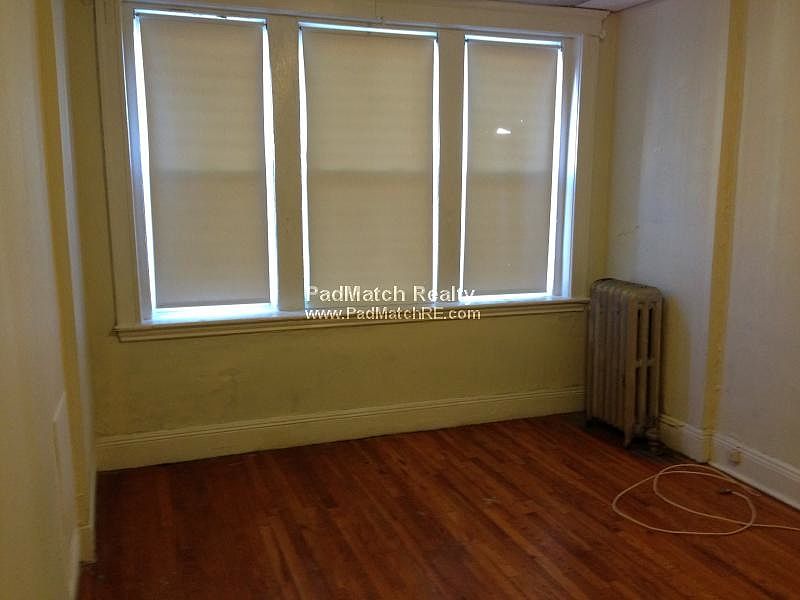 2nd image of 19 Walbridge St #6S