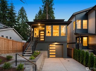 9909 NE 200th St #C, Bothell, WA 98011