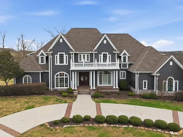 910 Eagle Nest Dr, Loudon, TN 37774