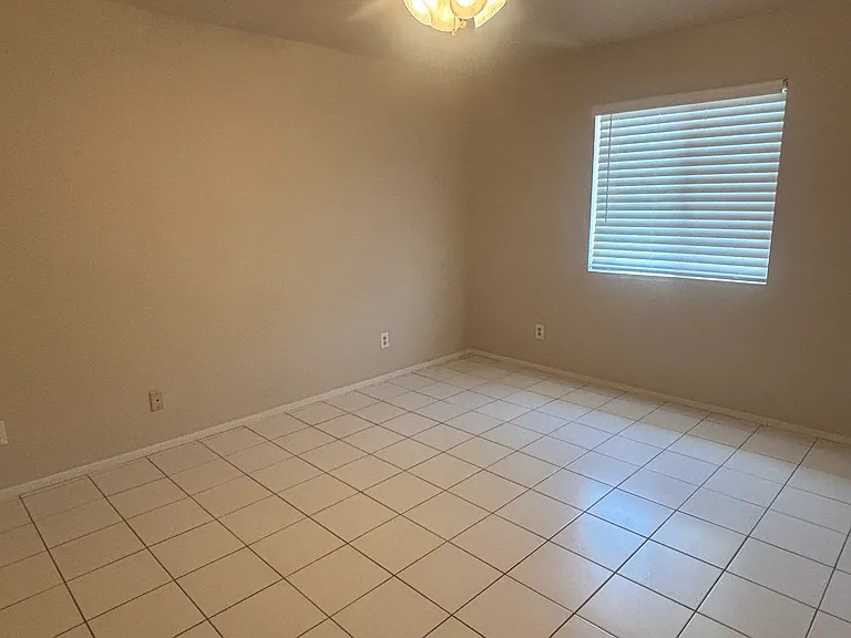 16618 E Ashbrook Dr #B — Photo 17