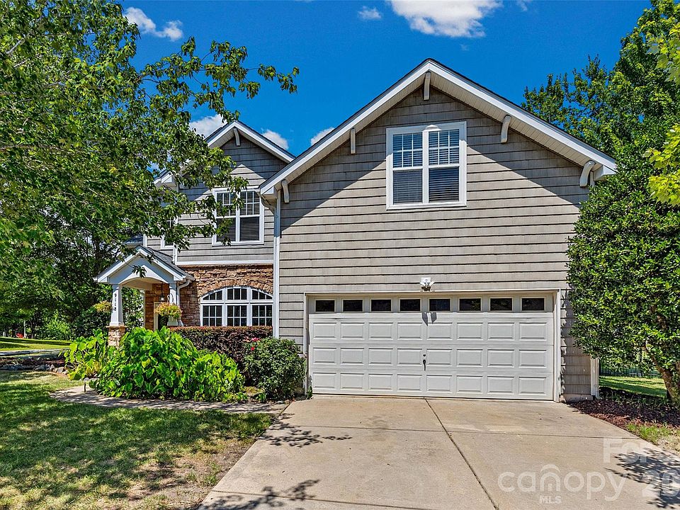 1st image of 9118 Spratt Ln