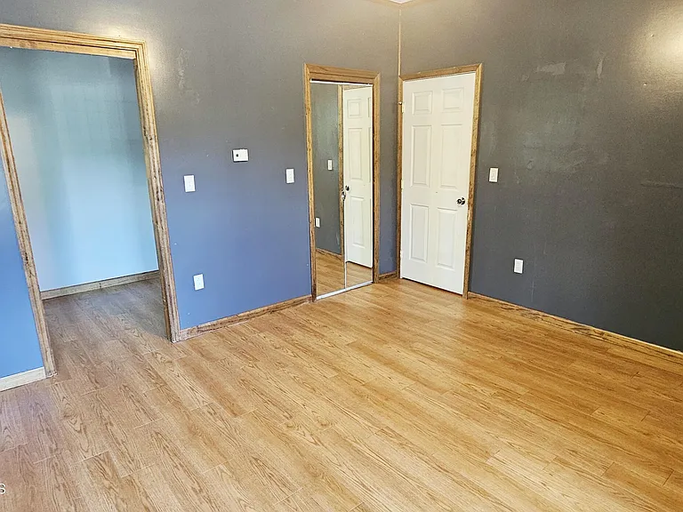 1631 Vine St — Photo 16