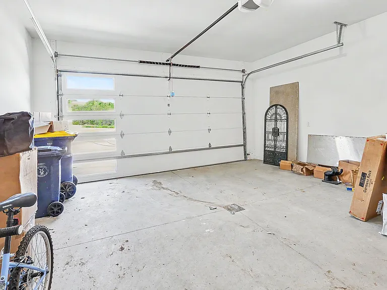 1507 Shady Brook Ln — Photo 12