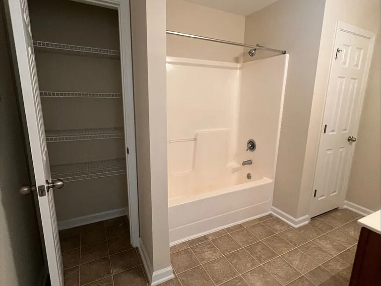 34 Ackland Dr — Photo 10