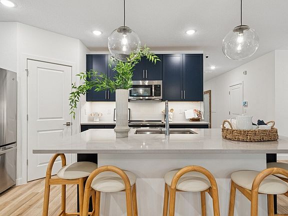 Kitchen with vast island