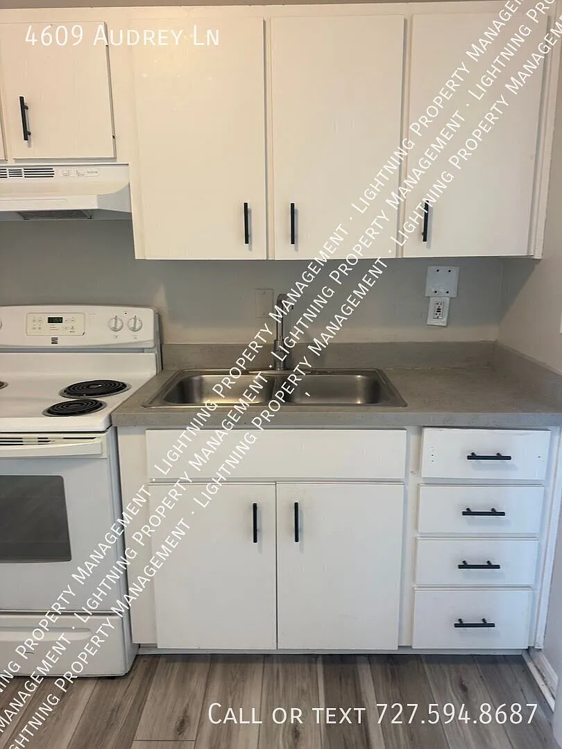2 bed, 1.0 bath, 750 sqft, $1,350 — Photo 3