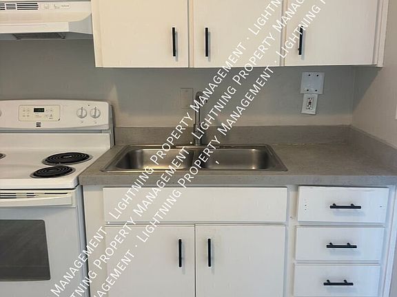 3rd image of 4609 Audrey Ln