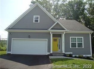 15 Heritage Hl, Wolcott, CT 06716