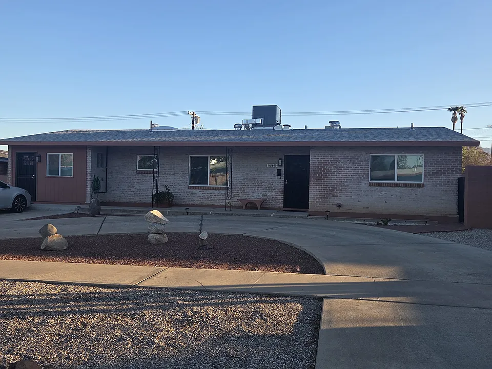 5449 E Rosewood St